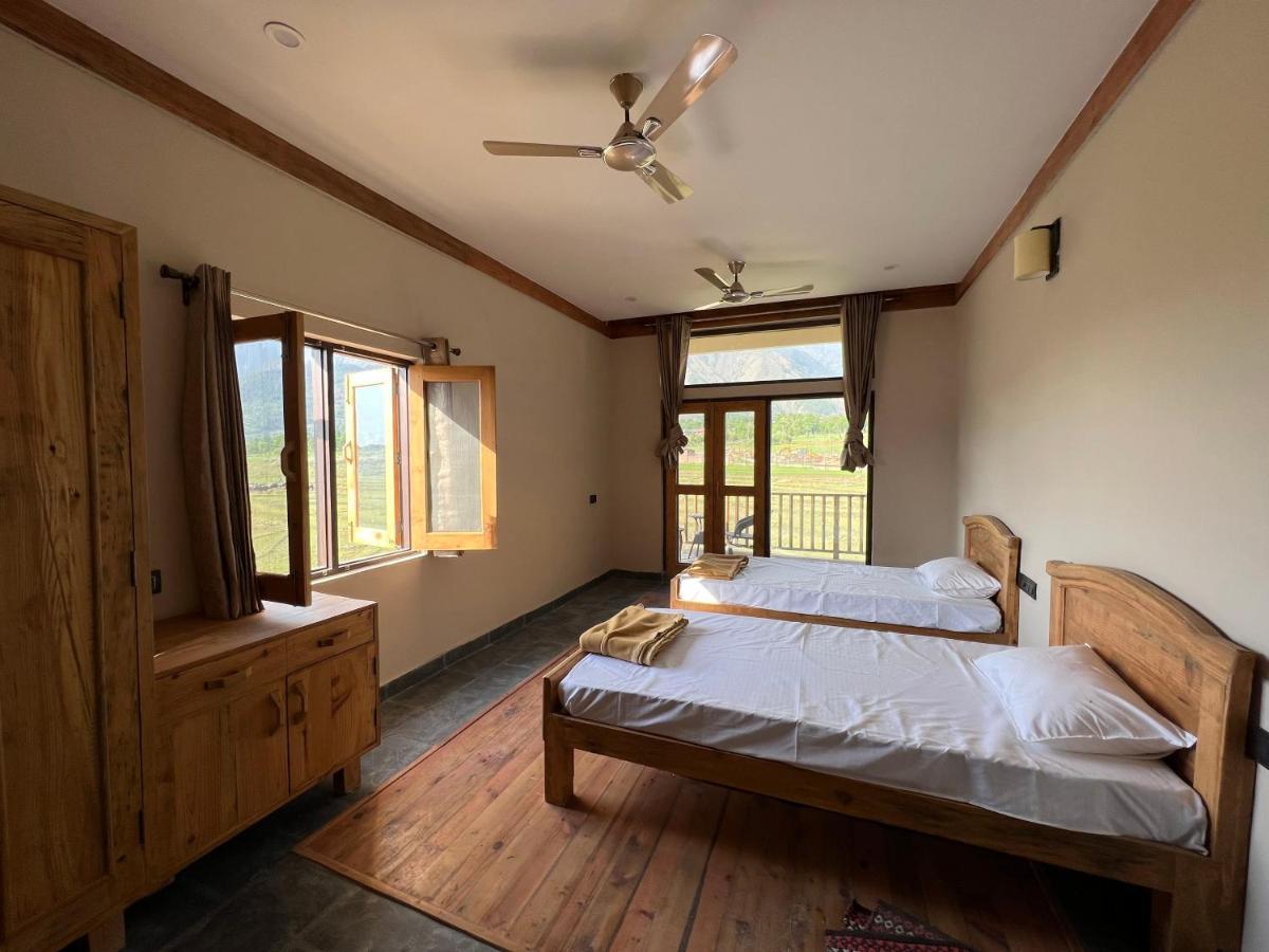 Osho Himalayas Wellness Resort Kangra Exterior foto